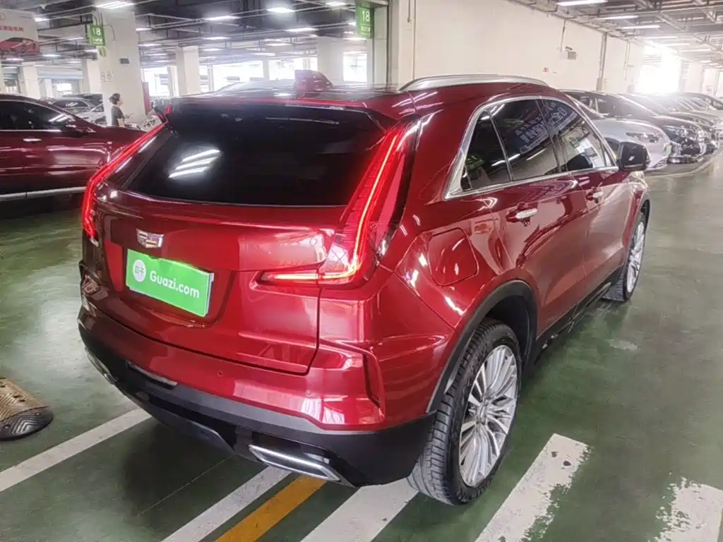 Фото 7 - Cadillac XT4