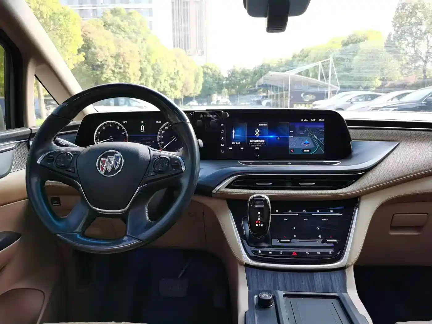 Фото 4 - Buick GL8