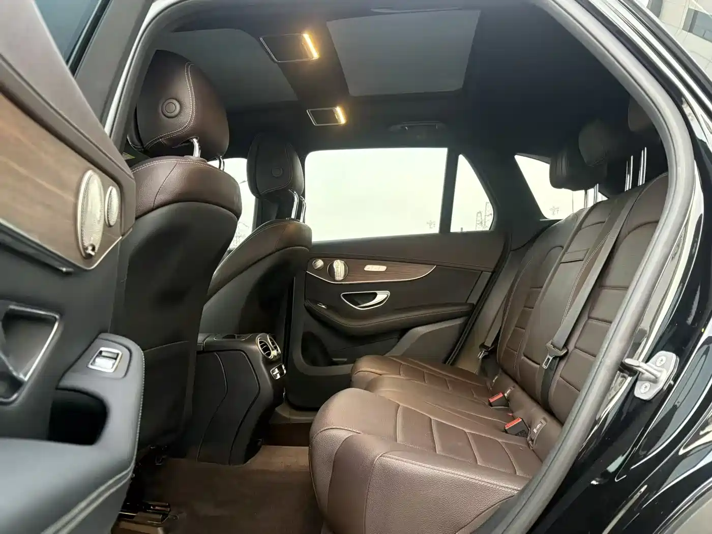 Mercedes-Benz GLC 2021 GLC 300 L 4MATIC Sporty фото 5