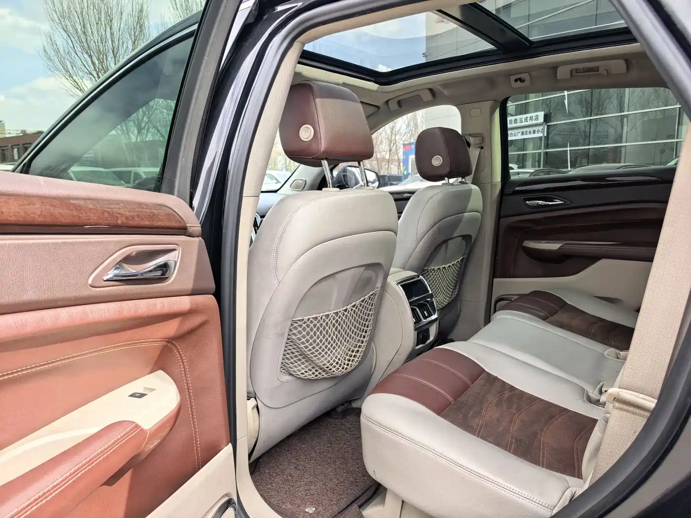 Cadillac SRX 2011 Model 3.0L Luxury фото 6
