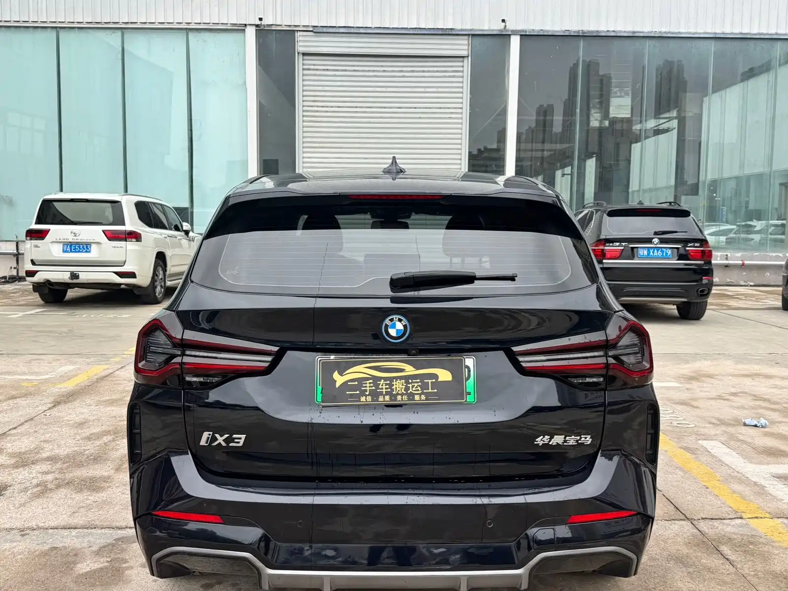 Фото 8 - BMW iX3