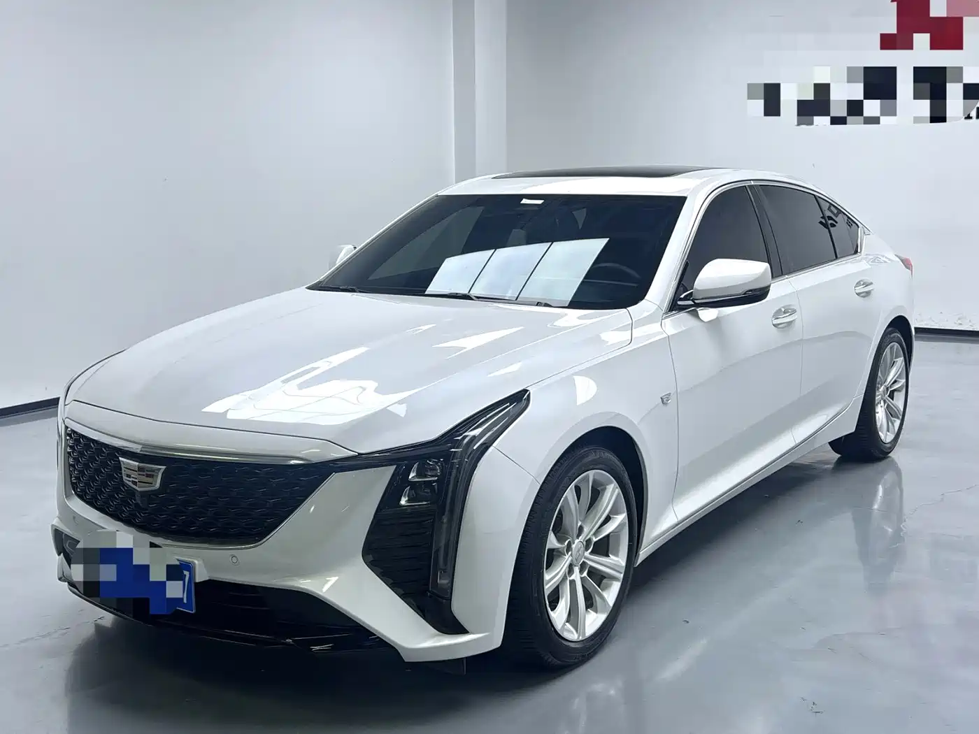 Фото 1 - Cadillac CT5