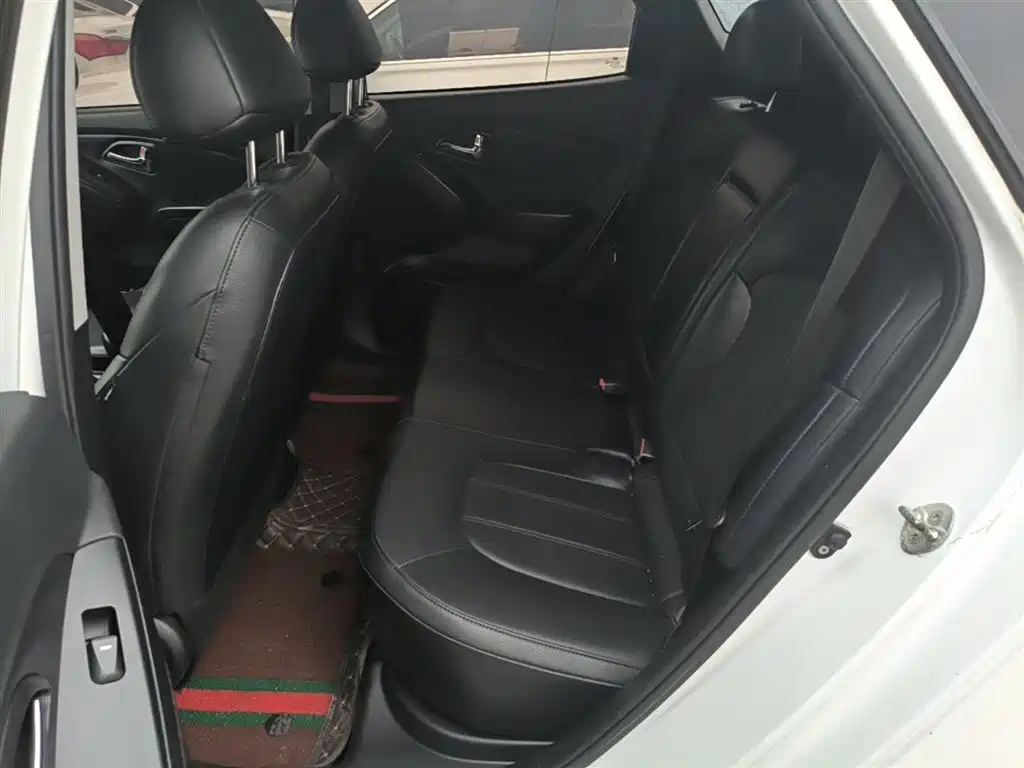 Hyundai Beijing Hyundai ix35 2015 2.0L Automatic 2WD Smart China V фото 17