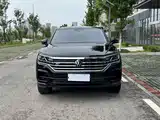 Фото 2 - Volkswagen Touareg