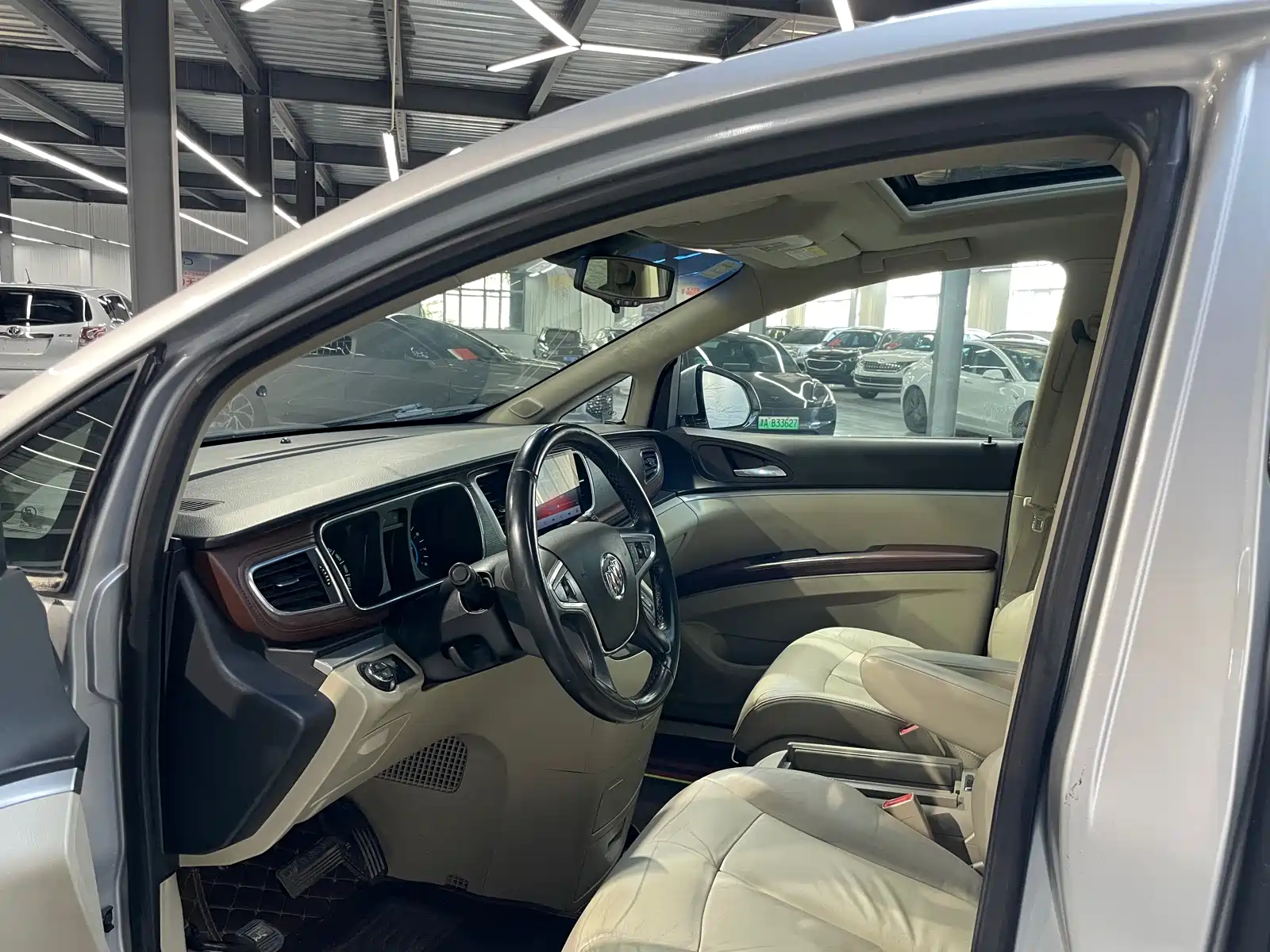 Фото 6 - Buick GL8