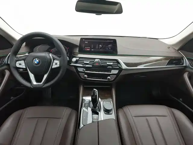 BMW 5 Series 2020 525Li Luxury Package — фото 5