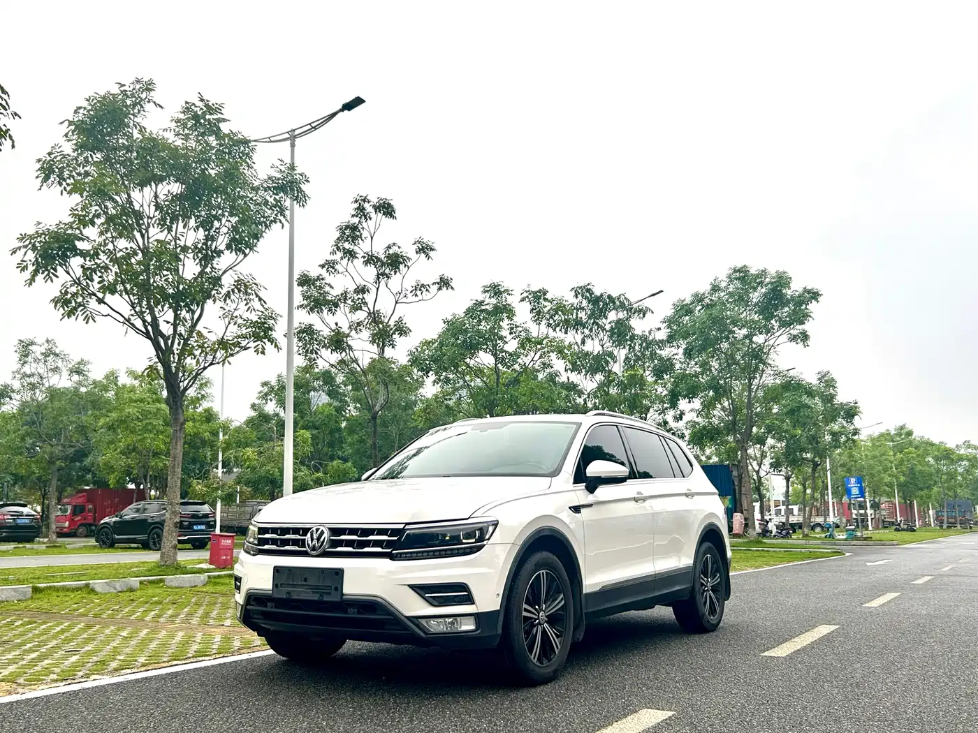 Volkswagen Tiguan L 2017 330TSI Automatic 2WD Flagship Edition фото 2