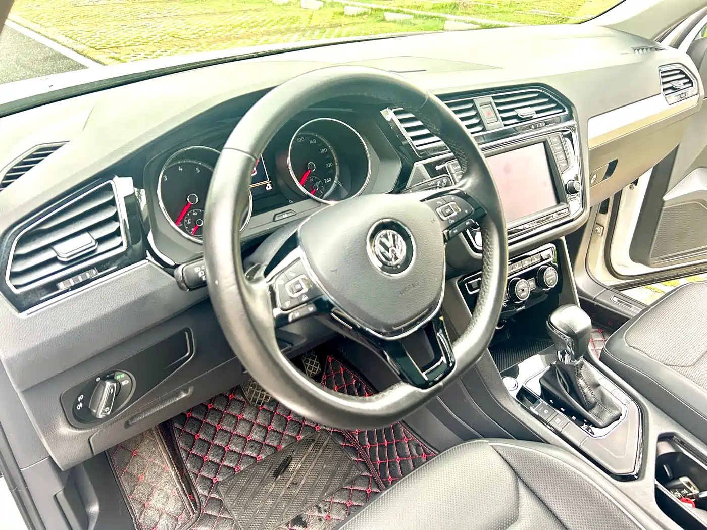 Volkswagen Tiguan L 2017 330TSI Automatic 2WD Flagship Edition фото 12