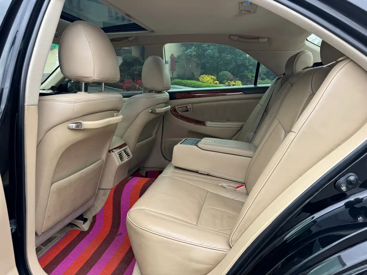 Photo 5 - Toyota Crown