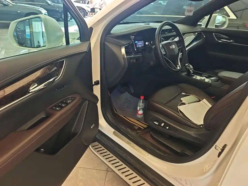 Cadillac XT6 2020 2020 28T 6-Seater 4WD Luxury Model
