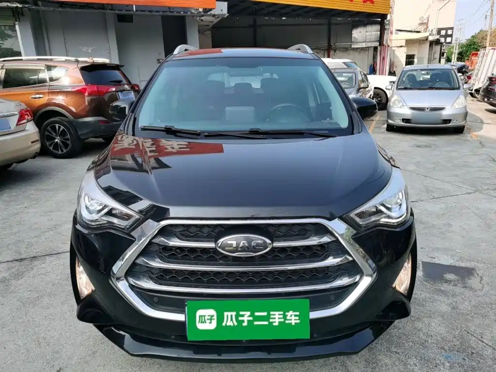 JAC Motors Refine S3 2017 2017 1.6L CVT Luxury Smart