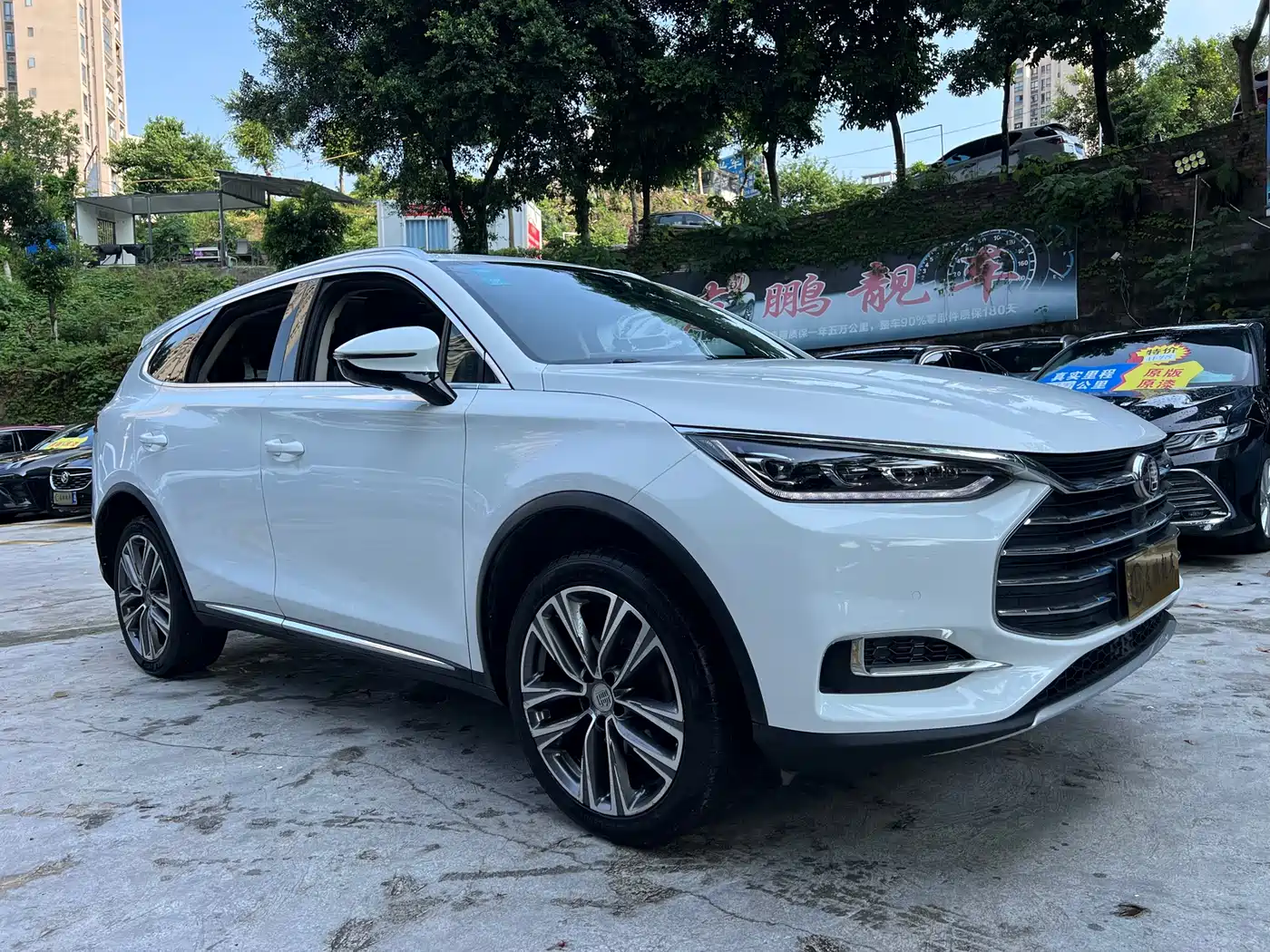 BYD Tang 2018 2.0T Automatic Smart Connection Noble Edition 7-Seater China V фото 3