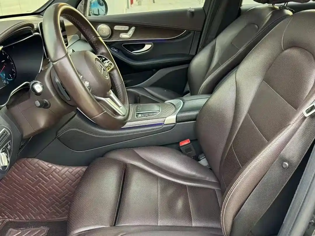 Mercedes-Benz GLC 2020 Facelift GLC 300 L 4MATIC Dynamic фото 4