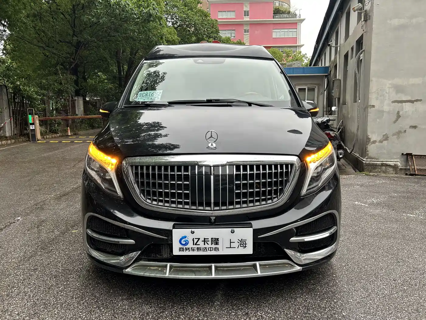 Mercedes-Benz V-Class 2021 V 260 L Long Wheelbase Luxury Edition фото 2