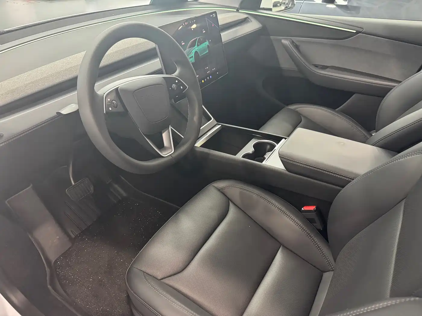 Tesla Model Y 2026 2025 Rear-Wheel Drive