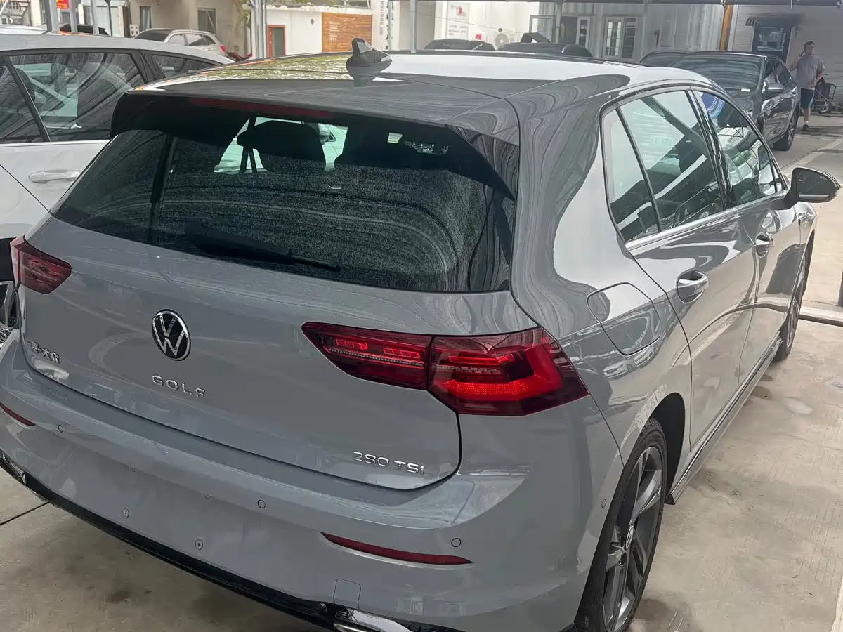 Volkswagen Golf 2024 2023 280TSI DSG R-Line Lite