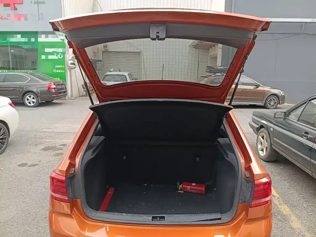 Photo 19 - Volkswagen Santana