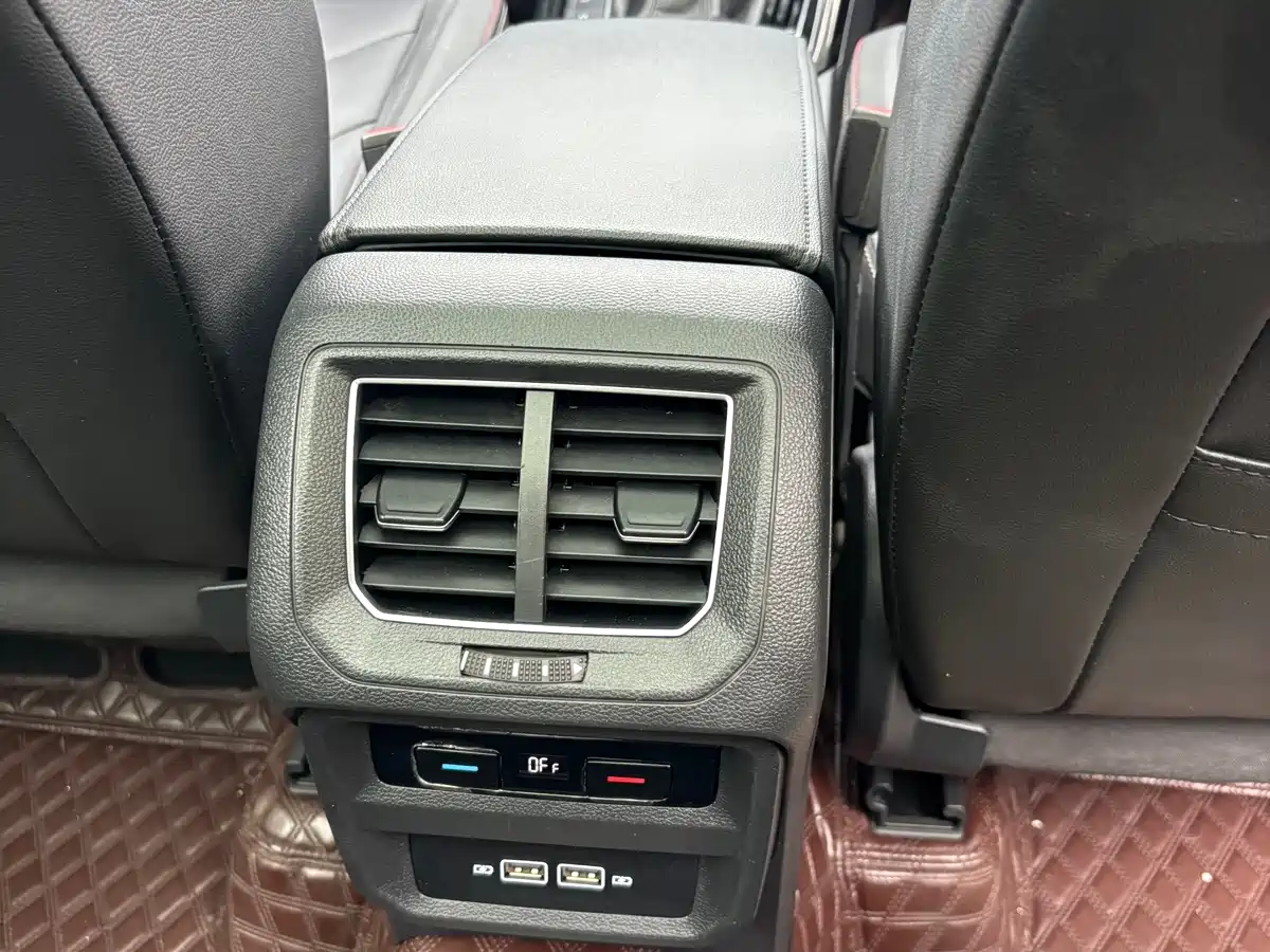 Volkswagen Tayron 2019 330TSI 2WD Luxury China VI фото 9