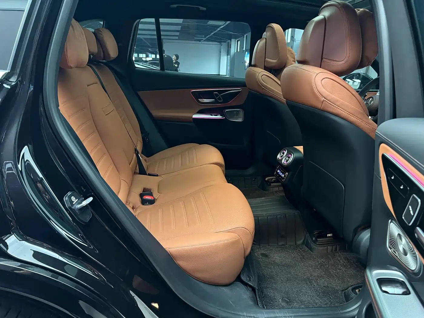Фото 22 - Mercedes-Benz GLC