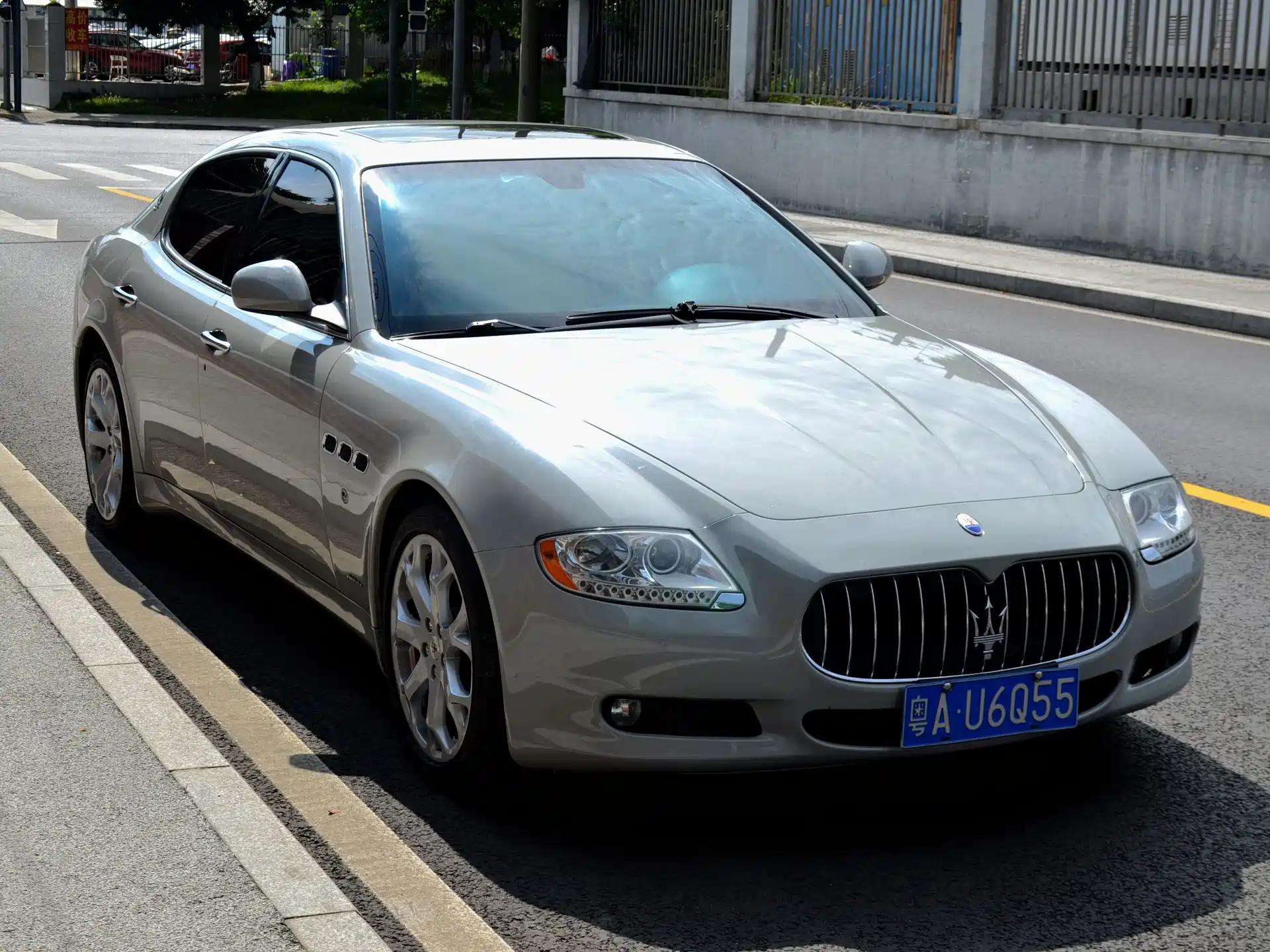 Photo 5 - Maserati Quattroporte