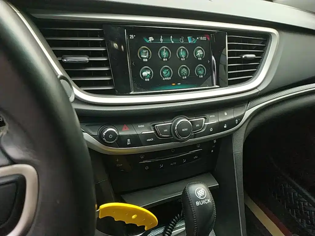 Фото 13 - Buick Excelle