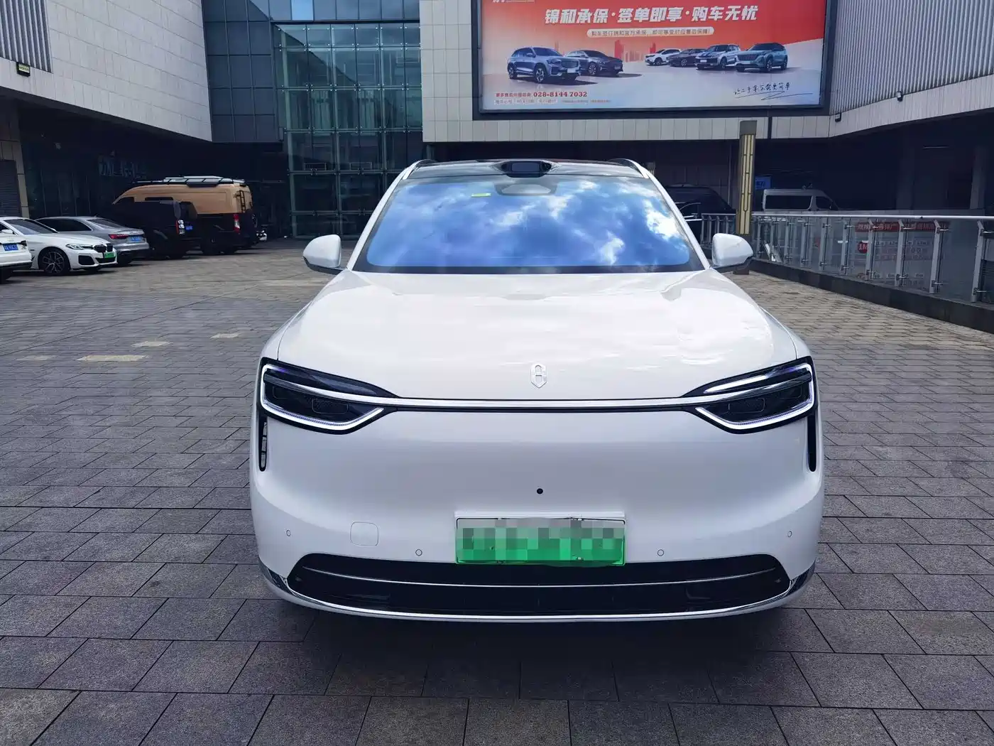 AITO Wenjie AITO M7 2026 Extended Range Max AWD 5-seater фото 4