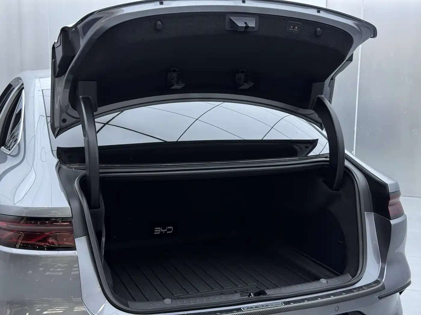 BYD Han 2022 DM-i 121KM Premium Edition фото 8