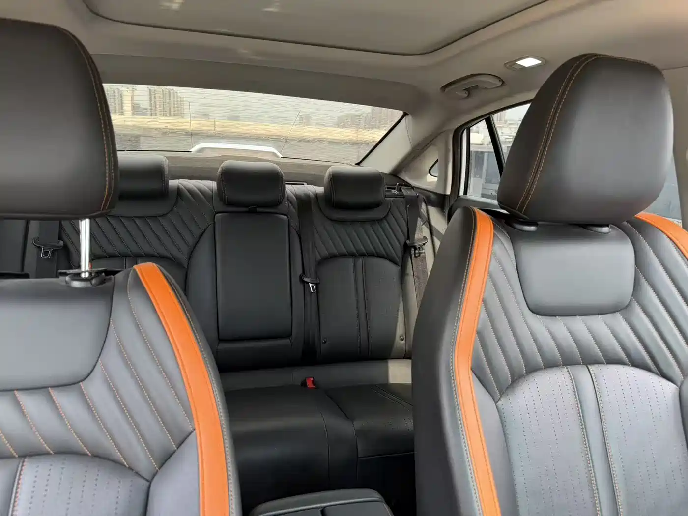 DONGFENG YI HYUN MAX