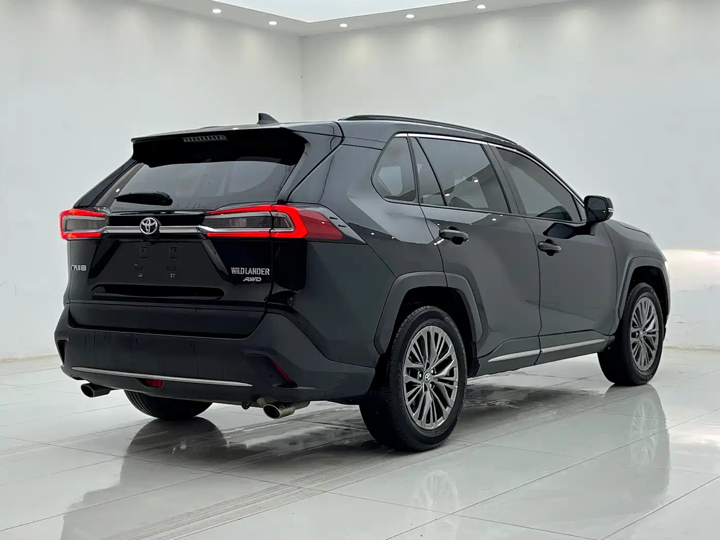 Toyota Wildlander 2023 2.0L CVT AWD Luxury PLUS фото 12