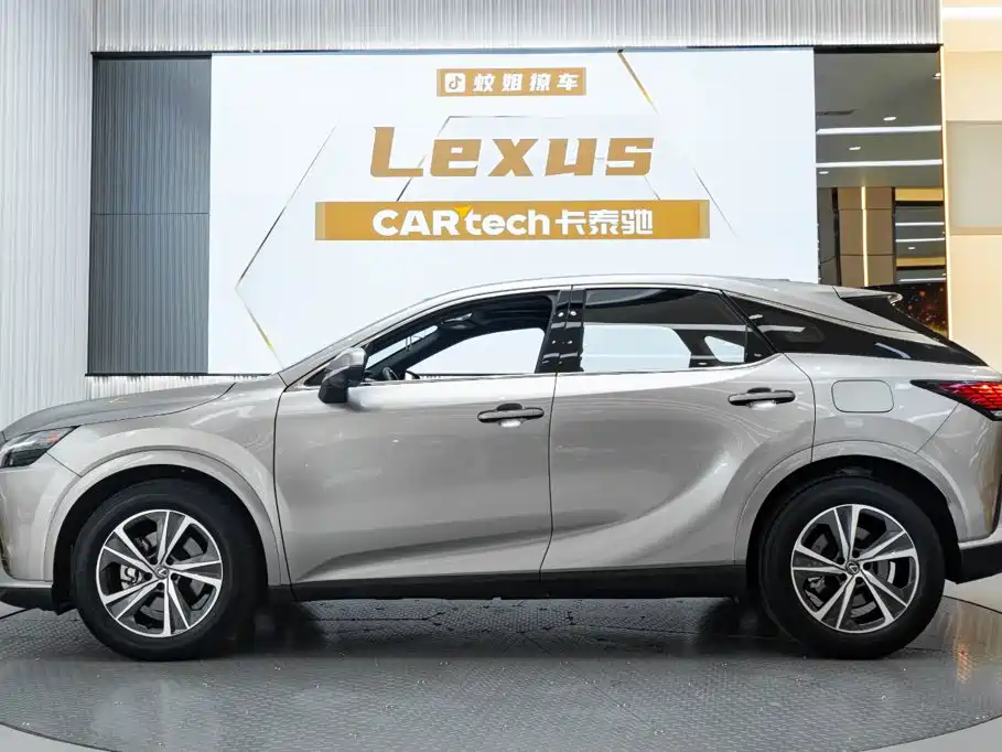 2025 Lexus RX
