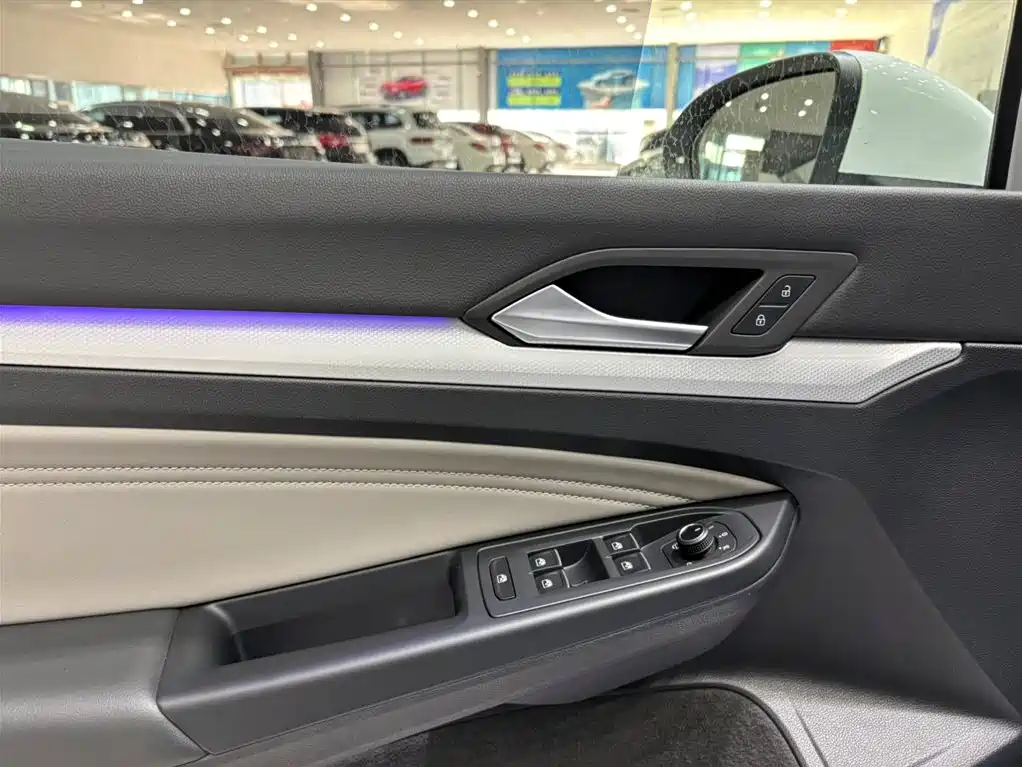 Volkswagen Golf 2021 280TSI DSG Pro фото 10