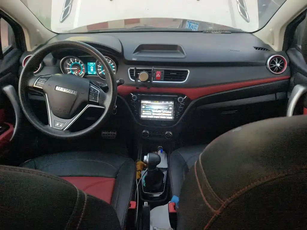 Haval H1 2016 2016 Facelift Blue Label 1.5L AMT Standard