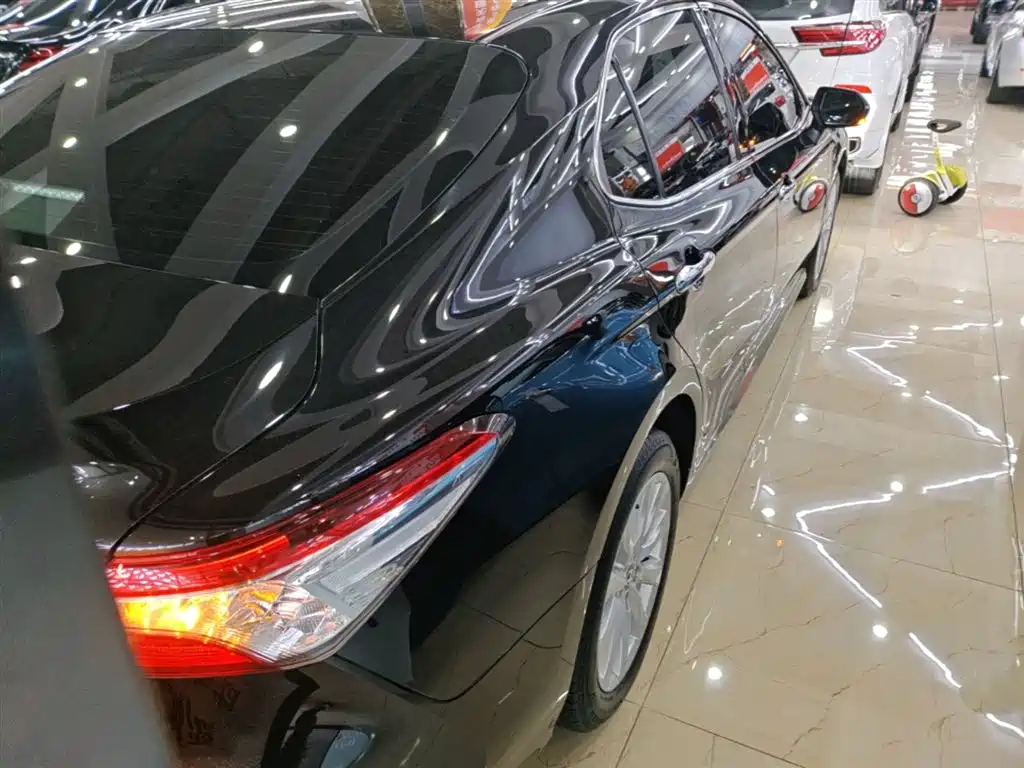 Toyota Camry 2018 2.0G Luxury Edition фото 7