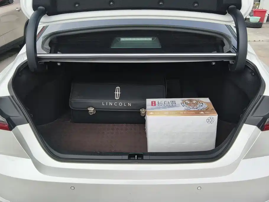 Toyota Camry 2025 2024 Hybrid 2.0HGVP Luxury Edition
