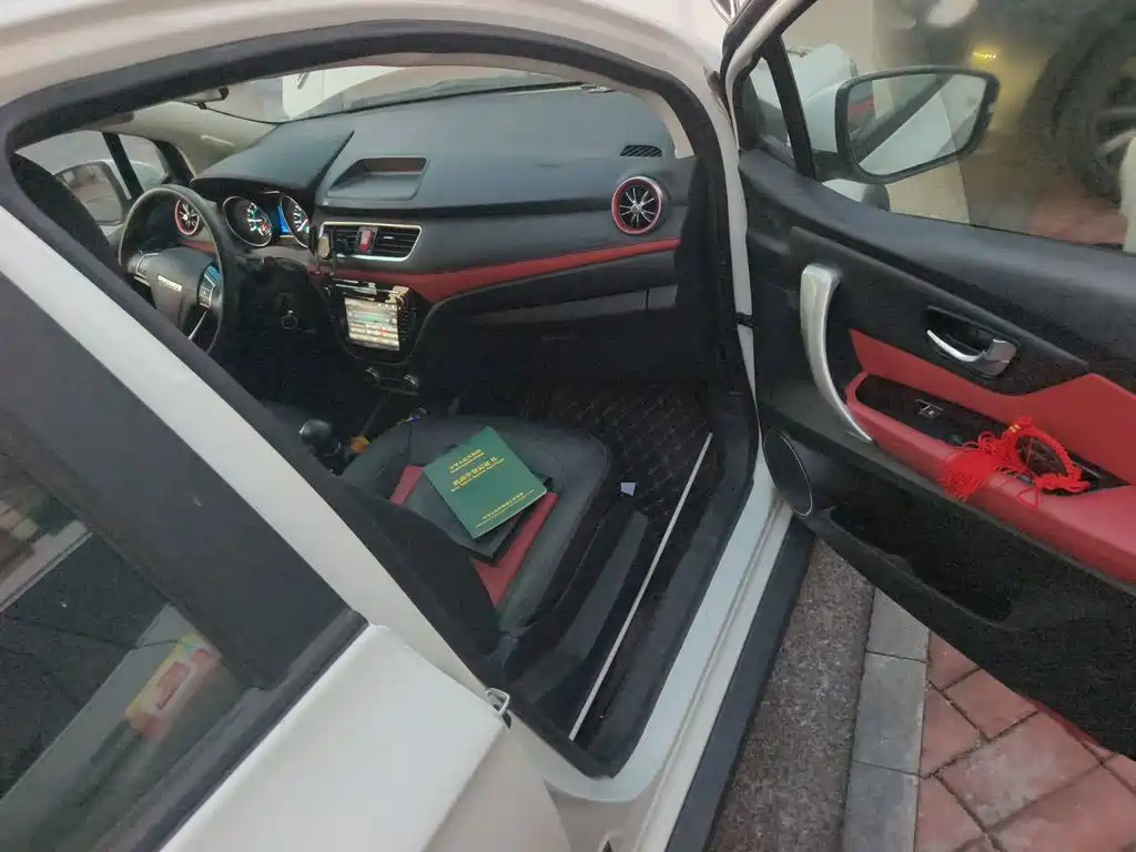 Haval H1 2016 2016 Facelift Blue Label 1.5L AMT Standard