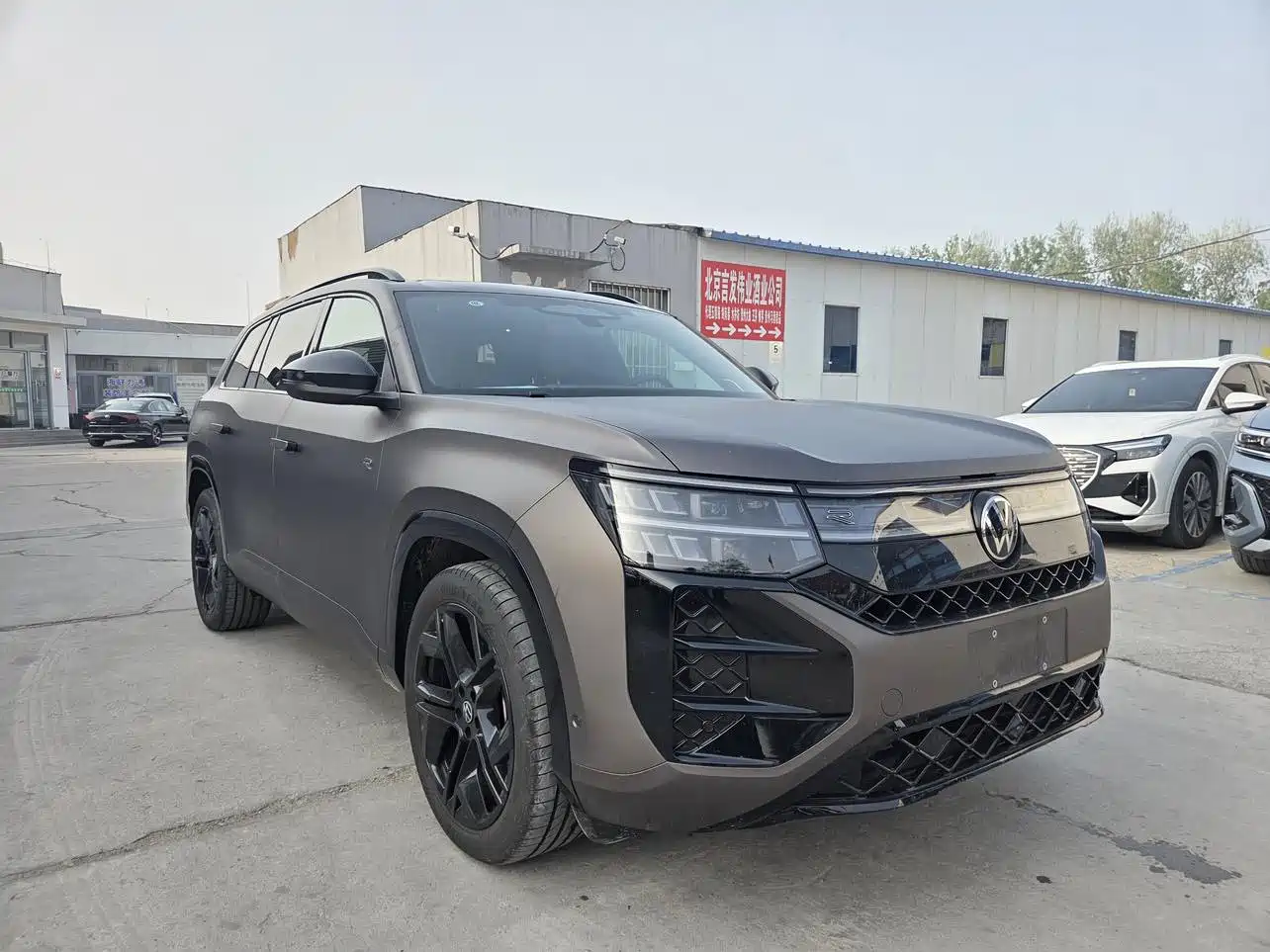 Volkswagen Teramont 2025 Teramont Pro 450TSI 4WD Summit Edition фото 2