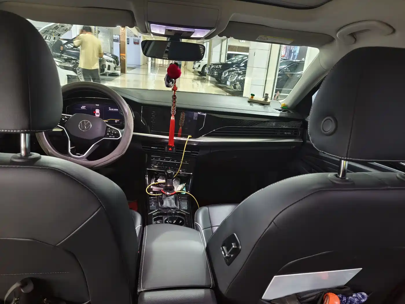 Volkswagen Passat 2023 330TSI Starlight Elite Edition фото 13
