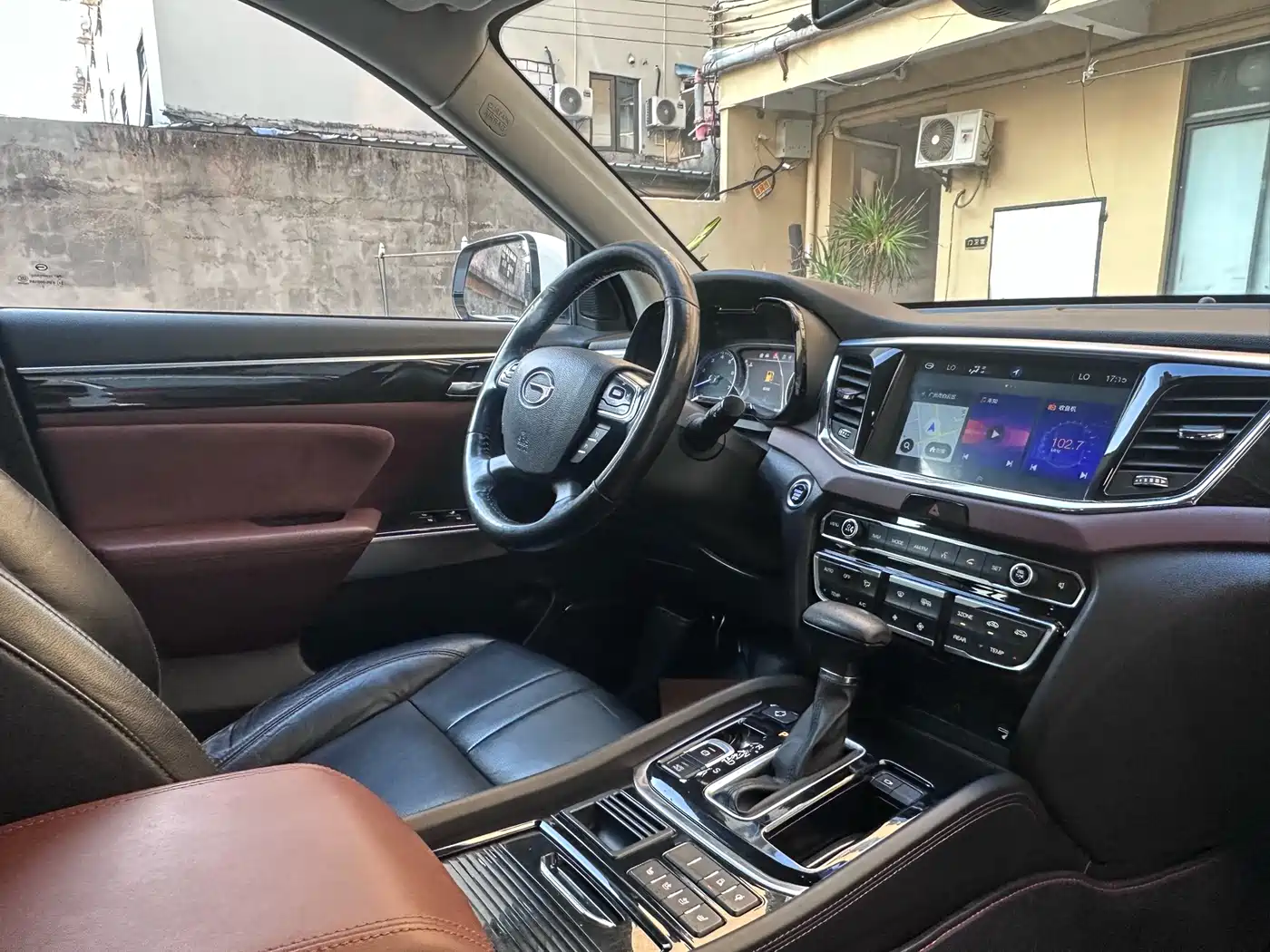 GAC Trumpchi Trumpchi GS8 2017 320T 2WD Luxury Smart Connect (7-seater) фото 8