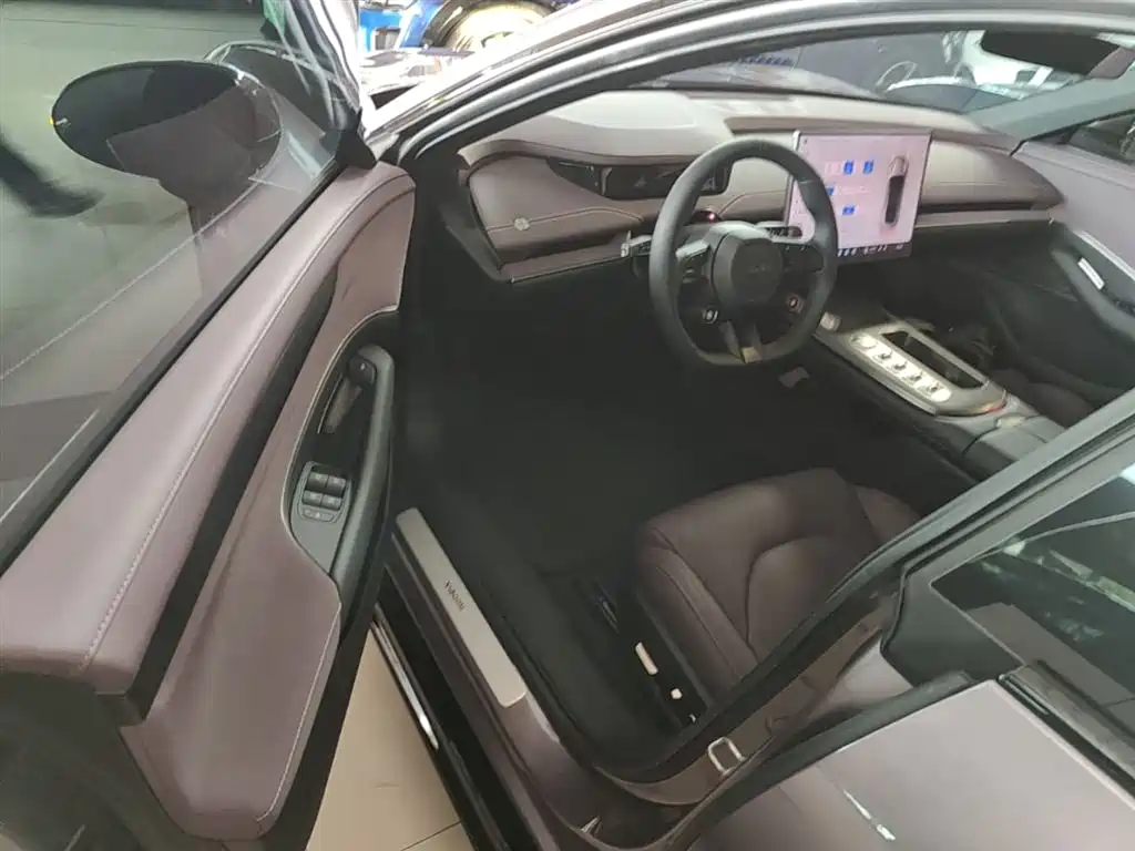 Xiaomi Auto Xiaomi SU7 2024 RWD Ultra Long Range Advanced Smart Driving Pro Edition фото 16