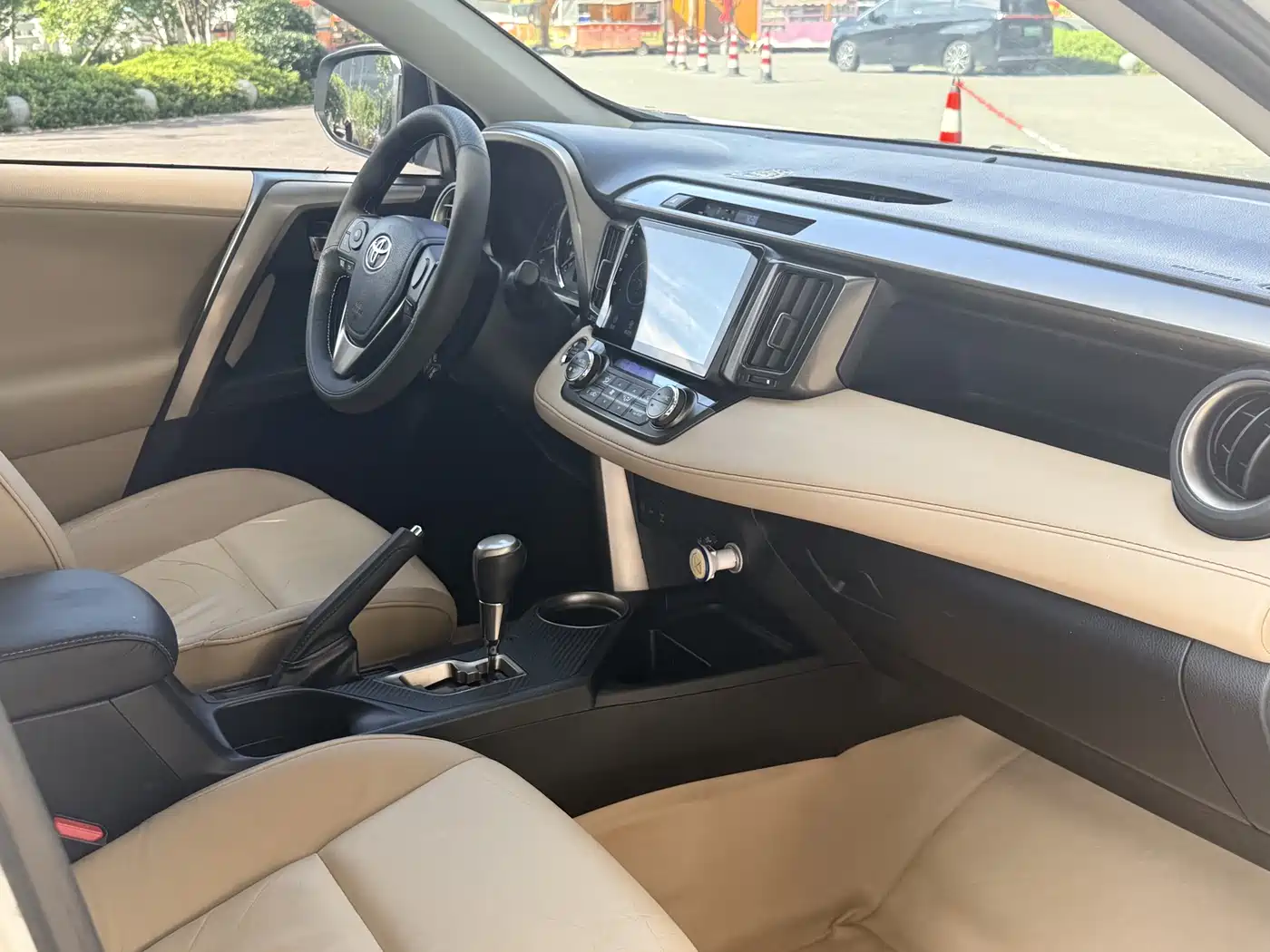 Toyota RAV4 Rongfang 2013 2.0L CVT 4WD Pioneer фото 11