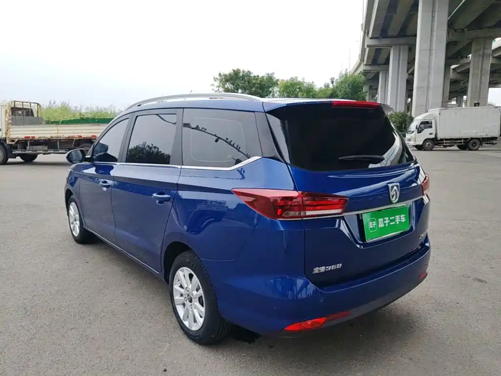Фото 23 - Baojun 360