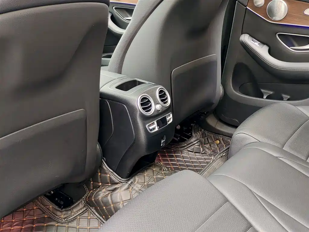 Mercedes-Benz GLC 2021 GLC 300 L 4MATIC Sporty фото 9