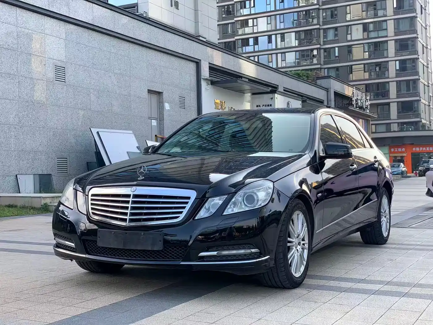 Mercedes-Benz E-Class 2012 E 260 L CGI Fashion Model