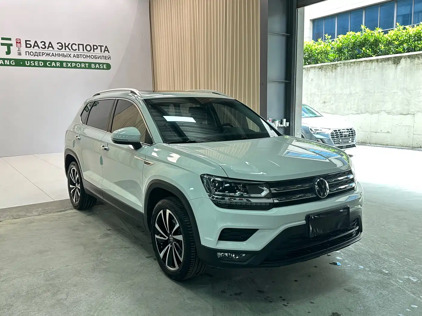 Volkswagen Tharu 2021 280TSI 2WD Luxury Plus фото 3