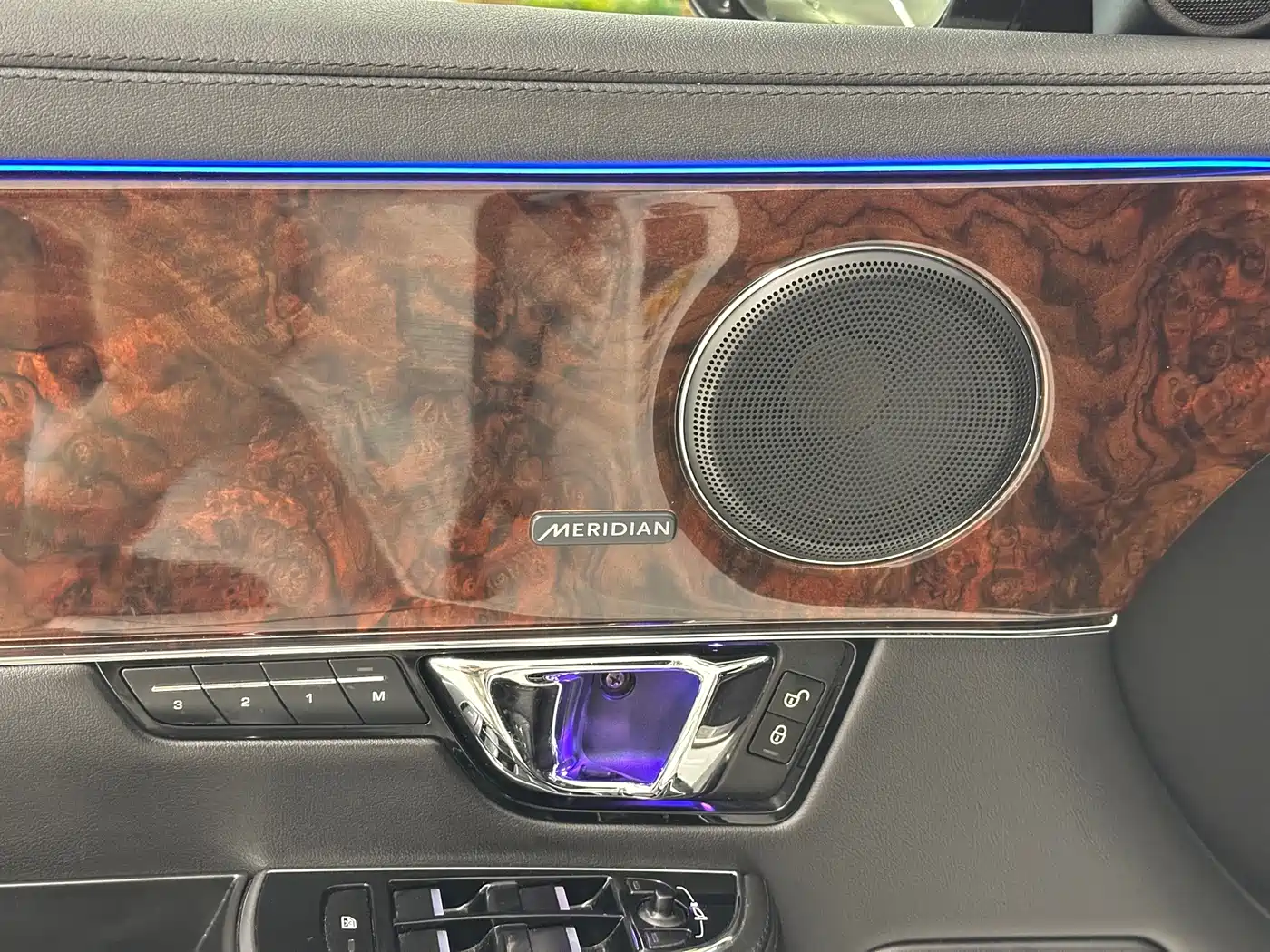 Jaguar XJ 2016 2015 XJL 3.0 SC 2WD Panorama Business Edition