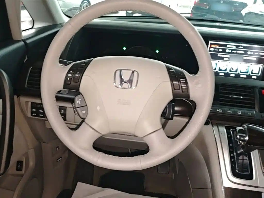 Honda Elysion 2014 2012 2.4L VTi-S Premium Edition