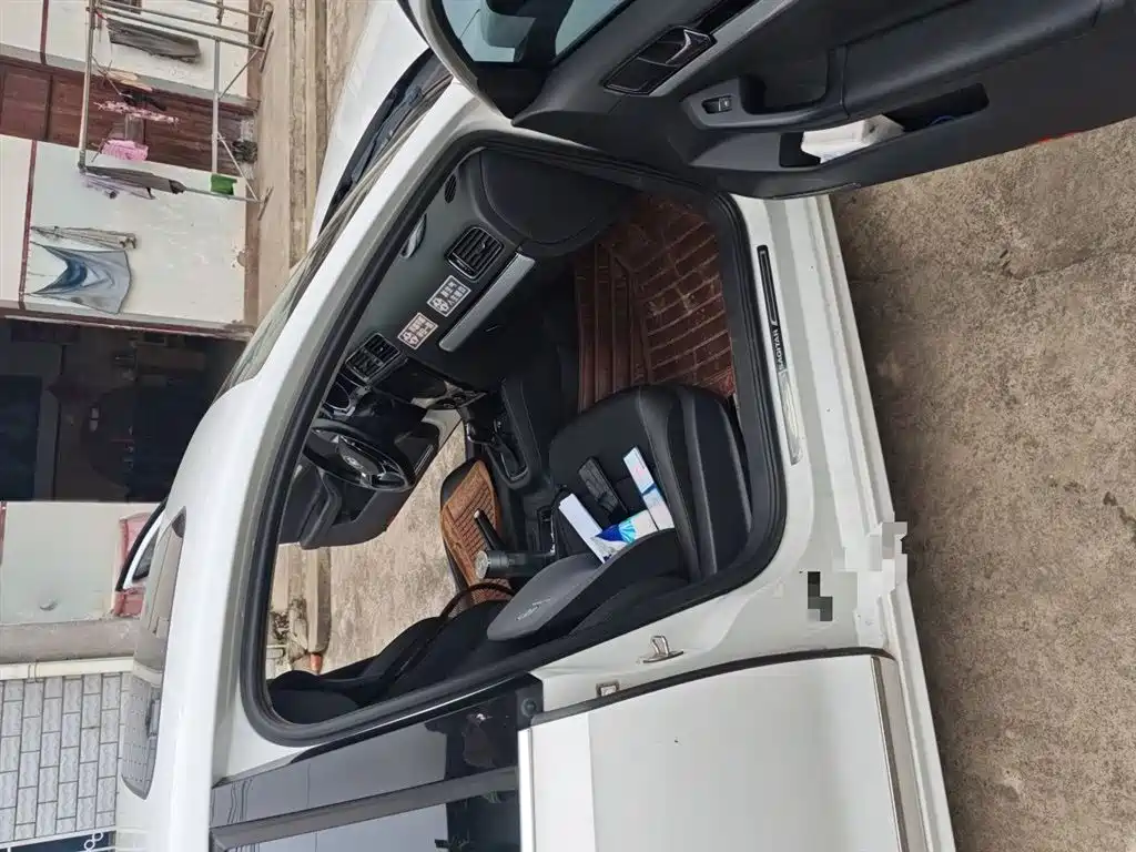 Volkswagen Sagitar 2017 230TSI Automatic Comfort фото 20