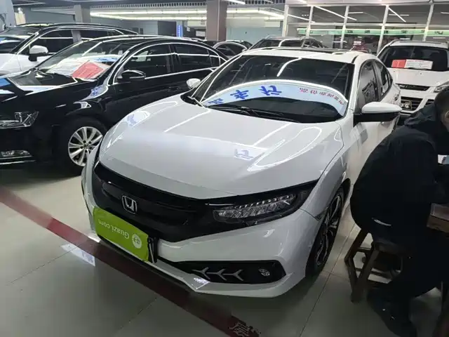 Honda Civic 220TURBO CVT, Люкс