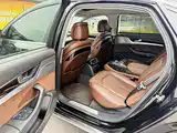 Фото 7 - Audi A8