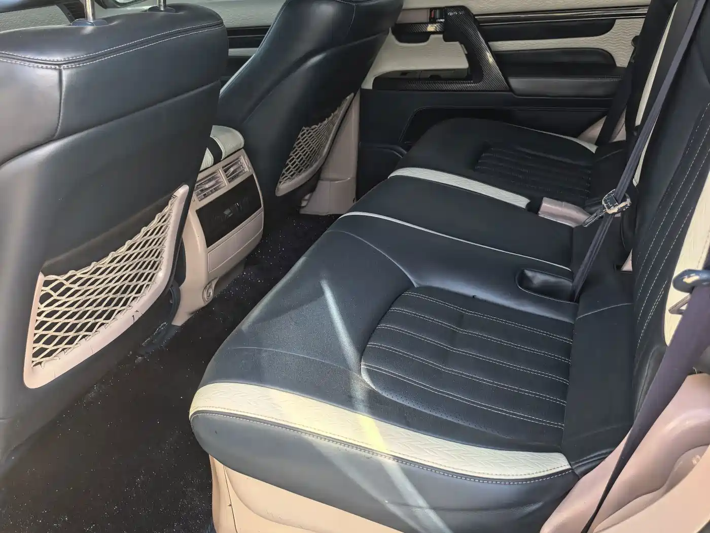 Toyota Land Cruiser (Import) 2014
